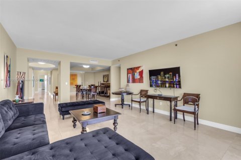 Condominio en alquiler en Key Biscayne, Florida, 3 dormitorios, 233.18 m2 № 1954385 - foto 8