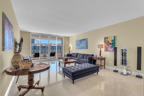 Condominio en alquiler en Key Biscayne, Florida, 3 dormitorios, 233.18 m2 № 1954385 - foto 5