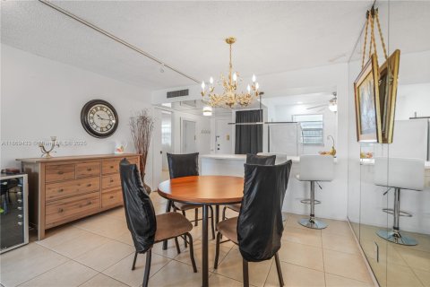 Copropriété à vendre à Boca Raton, Floride: 2 chambres, 120.77 m2 № 1926684 - photo 17