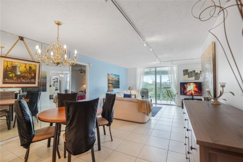 Copropriété à vendre à Boca Raton, Floride: 2 chambres, 120.77 m2 № 1926684 - photo 4