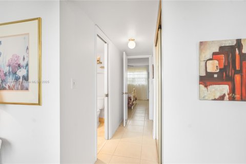 Copropriété à vendre à Boca Raton, Floride: 2 chambres, 120.77 m2 № 1926684 - photo 26