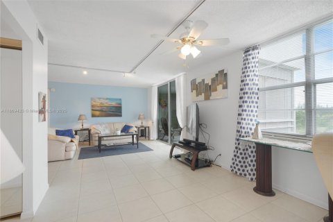 Copropriété à vendre à Boca Raton, Floride: 2 chambres, 120.77 m2 № 1926684 - photo 25