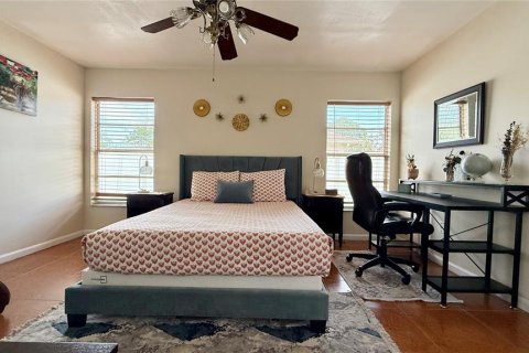 Casa en venta en Kissimmee, Florida, 4 dormitorios, 158.12 m2 № 2135190 - foto 28