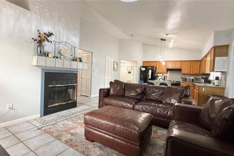 Casa en venta en Kissimmee, Florida, 4 dormitorios, 158.12 m2 № 2135190 - foto 19
