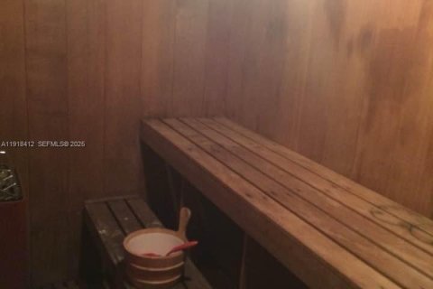 Copropriété à louer à Hallandale Beach, Floride: 2 chambres, 111.48 m2 № 1988683 - photo 17