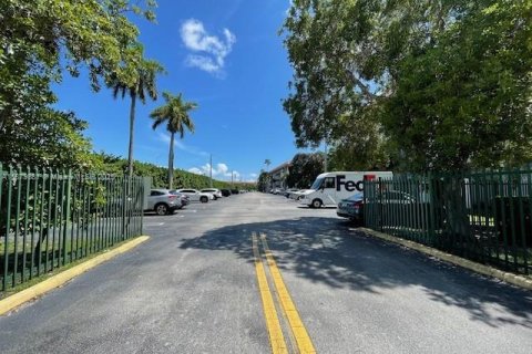 Купить кондоминиум в Майами, Флорида 2 спальни, 102.38м2, № 1929133 - фото 4