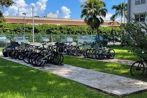 Купить кондоминиум в Майами, Флорида 2 спальни, 102.38м2, № 1929133 - фото 5