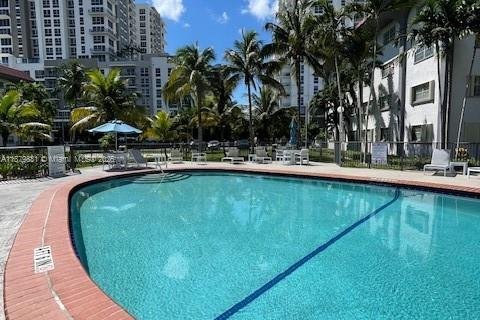 Купить кондоминиум в Майами, Флорида 2 спальни, 102.38м2, № 1929133 - фото 7