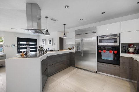 Снять в аренду виллу или дом в Майами, Флорида 3 спальни, 196.49м2, № 2033445 - фото 18