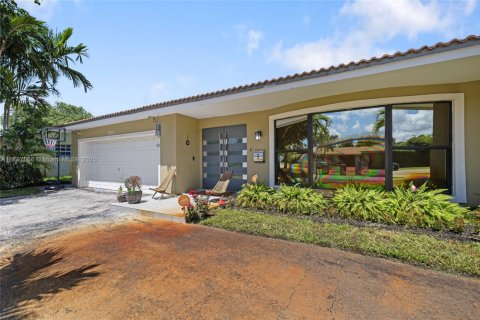 Снять в аренду виллу или дом в Майами, Флорида 3 спальни, 196.49м2, № 2033445 - фото 4