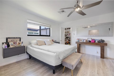 Снять в аренду виллу или дом в Майами, Флорида 3 спальни, 196.49м2, № 2033445 - фото 28