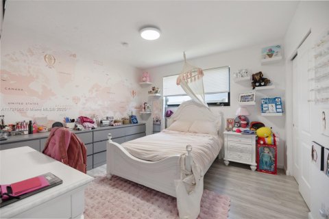 Снять в аренду виллу или дом в Майами, Флорида 3 спальни, 196.49м2, № 2033445 - фото 24