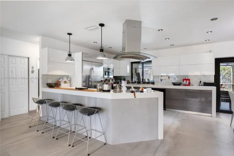 Снять в аренду виллу или дом в Майами, Флорида 3 спальни, 196.49м2, № 2033445 - фото 14