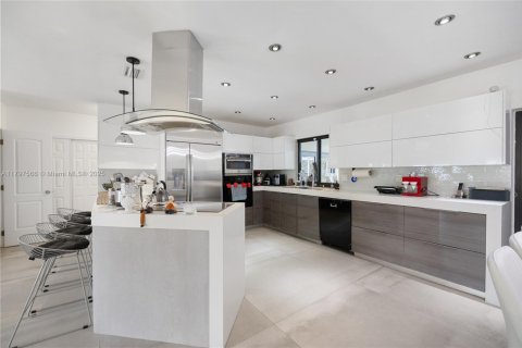 Снять в аренду виллу или дом в Майами, Флорида 3 спальни, 196.49м2, № 2033445 - фото 15