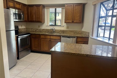 Condo in Kissimmee, Florida, 2 bedrooms  № 2379690 - photo 2