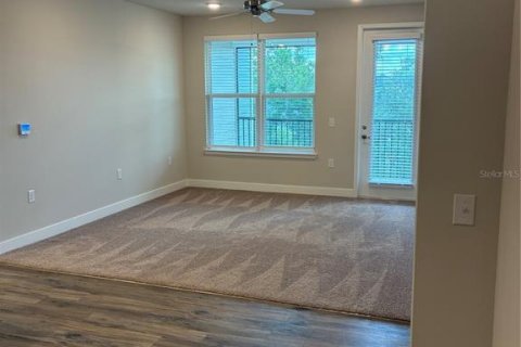 Apartment in Mount Dora, Florida 2 bedrooms, 121.24 sq.m. № 2091494 - photo 11