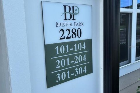 Apartment in Mount Dora, Florida 2 bedrooms, 121.24 sq.m. № 2091494 - photo 3