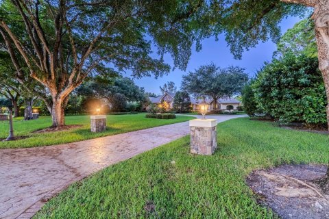 Casa en venta en Coral Springs, Florida, 5 dormitorios, 369.57 m2 № 2303468 - foto 9