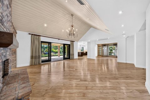 Casa en venta en Coral Springs, Florida, 5 dormitorios, 369.57 m2 № 2303468 - foto 17