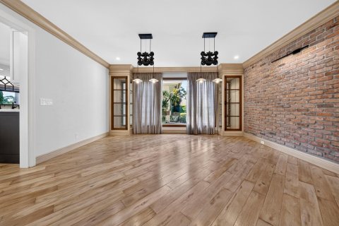 Casa en venta en Coral Springs, Florida, 5 dormitorios, 369.57 m2 № 2303468 - foto 23