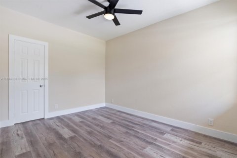 Condo in Tamarac, Florida, 3 bedrooms  № 1893176 - photo 11