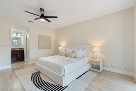 Condo in Tamarac, Florida, 3 bedrooms  № 1893176 - photo 13