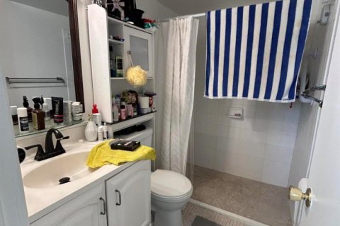 Condo in Margate, Florida, 2 bedrooms № 2183142 - photo 4