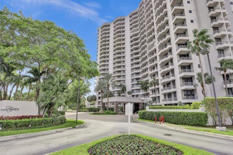 Condo in Aventura, Florida, 2 bedrooms  № 1763264 - photo 30