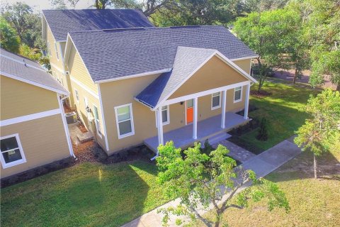 Apartamento en alquiler en Orlando, Florida, 3 dormitorios, 111.85 m2 № 1911558 - foto 1