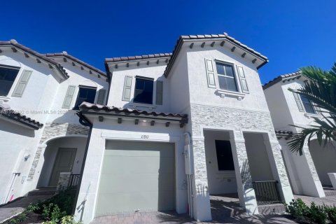 Adosado en alquiler en Miami, Florida, 4 dormitorios, 169.83 m2 № 1963396 - foto 2