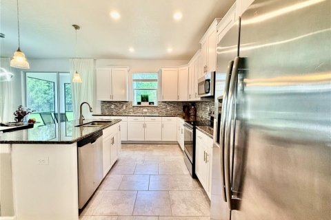 Casa en venta en Kissimmee, Florida, 4 dormitorios, 246.66 m2 № 2206831 - foto 8