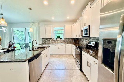 Casa en venta en Kissimmee, Florida, 4 dormitorios, 246.66 m2 № 2206831 - foto 7