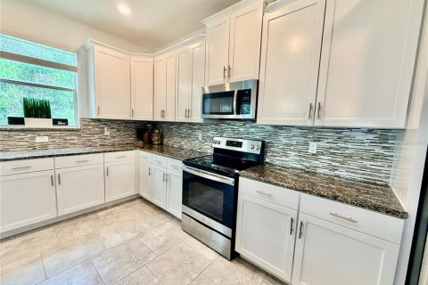 Casa en venta en Kissimmee, Florida, 4 dormitorios, 246.66 m2 № 2206831 - foto 6