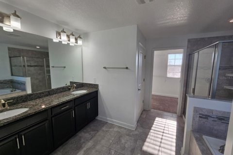 Casa en venta en Kissimmee, Florida, 4 dormitorios, 246.66 m2 № 2206831 - foto 15