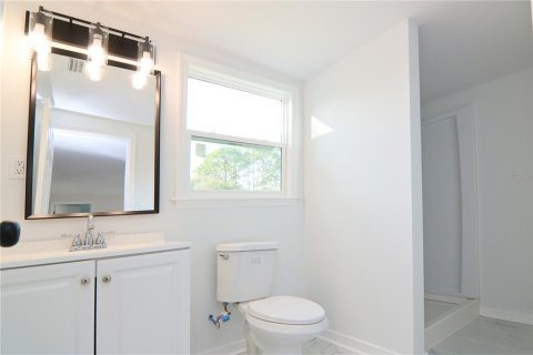 House in Palm Bay, Florida 4 bedrooms, 147.81 sq.m. № 2110982 - photo 10