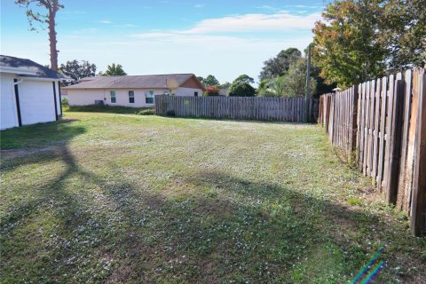 House in Palm Bay, Florida 4 bedrooms, 147.81 sq.m. № 2110982 - photo 22