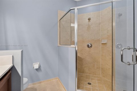 Townhouse in Miami, Florida 4 bedrooms, 183.95 sq.m. № 1889918 - photo 18