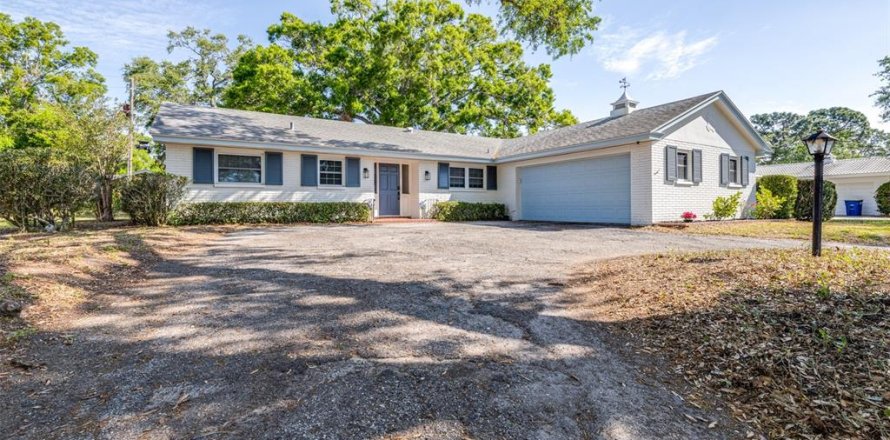 Villa ou maison à Clearwater, Floride 4 chambres, 187.48 m2 № 1719477