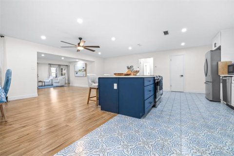 Villa ou maison à vendre à Clearwater, Floride: 4 chambres, 187.48 m2 № 1719477 - photo 8