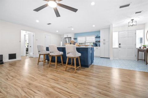 Villa ou maison à vendre à Clearwater, Floride: 4 chambres, 187.48 m2 № 1719477 - photo 6