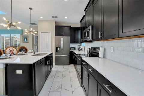 Villa ou maison à vendre à Davenport, Floride: 5 chambres, 286.23 m2 № 1723540 - photo 16