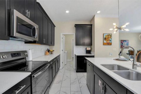 Villa ou maison à vendre à Davenport, Floride: 5 chambres, 286.23 m2 № 1723540 - photo 14