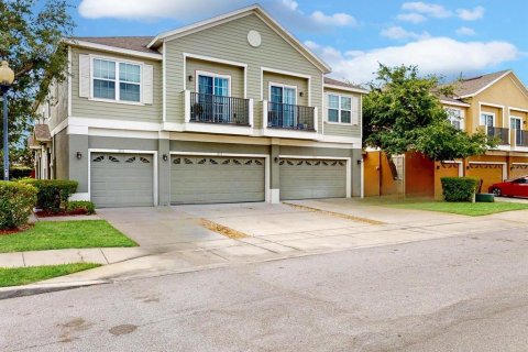 Adosado en venta en Kissimmee, Florida, 3 dormitorios, 159.42 m2 № 1662349 - foto 2