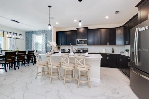 Villa ou maison à vendre à Davenport, Floride: 6 chambres, 305.74 m2 № 1801895 - photo 12
