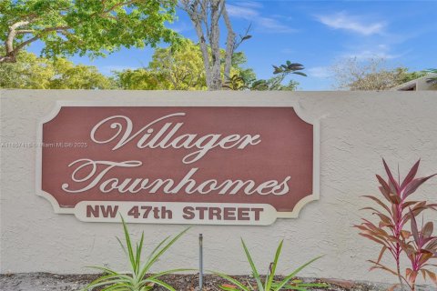 House in Deerfield Beach, Florida 2 bedrooms, 76.74 sq.m. № 1890019 - photo 26