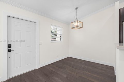 House in Deerfield Beach, Florida 2 bedrooms, 76.74 sq.m. № 1890019 - photo 11