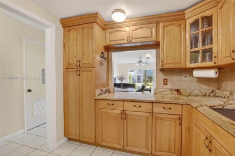 Condominio en venta en Plantation, Florida, 2 dormitorios, 83.52 m2 № 1991061 - foto 11