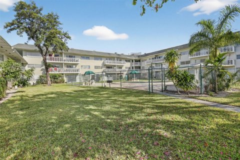 Condominio en venta en Plantation, Florida, 2 dormitorios, 83.52 m2 № 1991061 - foto 30