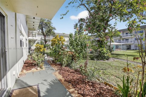 Condominio en venta en Plantation, Florida, 2 dormitorios, 83.52 m2 № 1991061 - foto 25