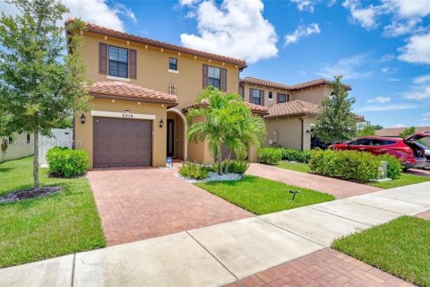 Купить виллу или дом в Тамарак, Флорида 4 комнаты, 206.8м2, № 2025746 - фото 23